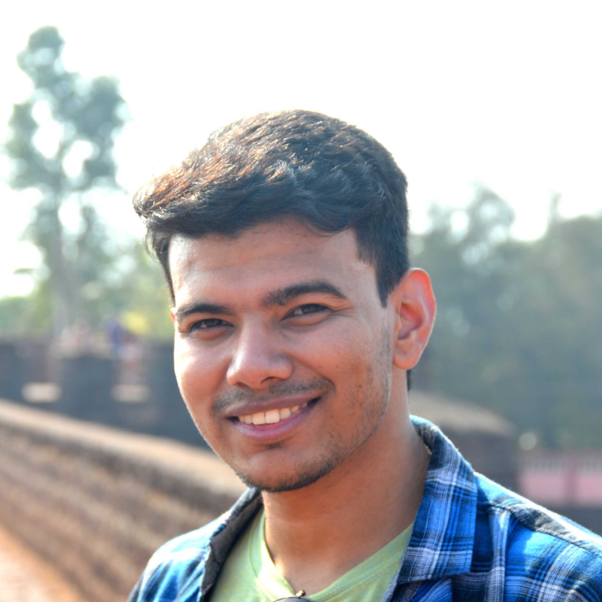 Abhishek Yadav Front-end Developer at HowNow