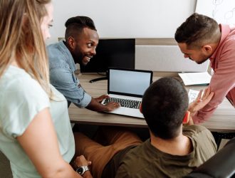 Welcome new employee with a killer onboarding course
