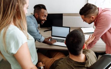 Welcome new employee with a killer onboarding course