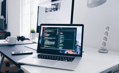 How to get people using your learning platform | Advice from the experts